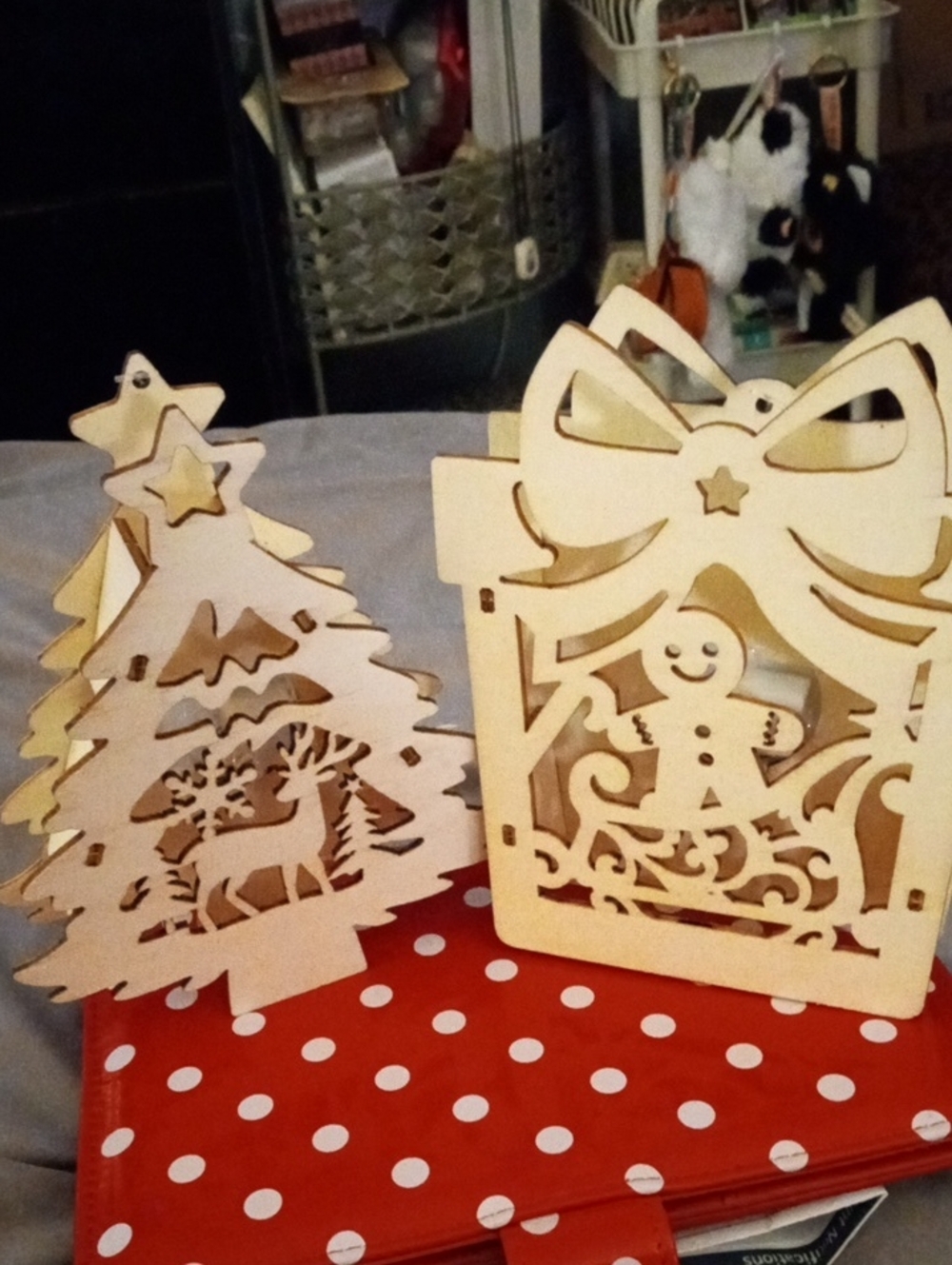 LED Wooden Christmas Tree and Gingerbread House Gift Ornament Set - Natural